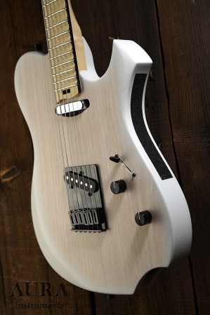 Gitara Aura Baritone Winter detail 4